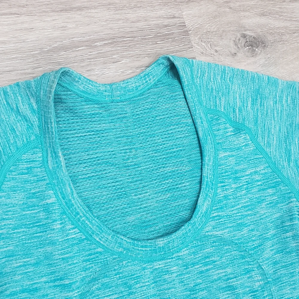 lululemon athletica Women's Turquoise Heather Short Sleeve Tee